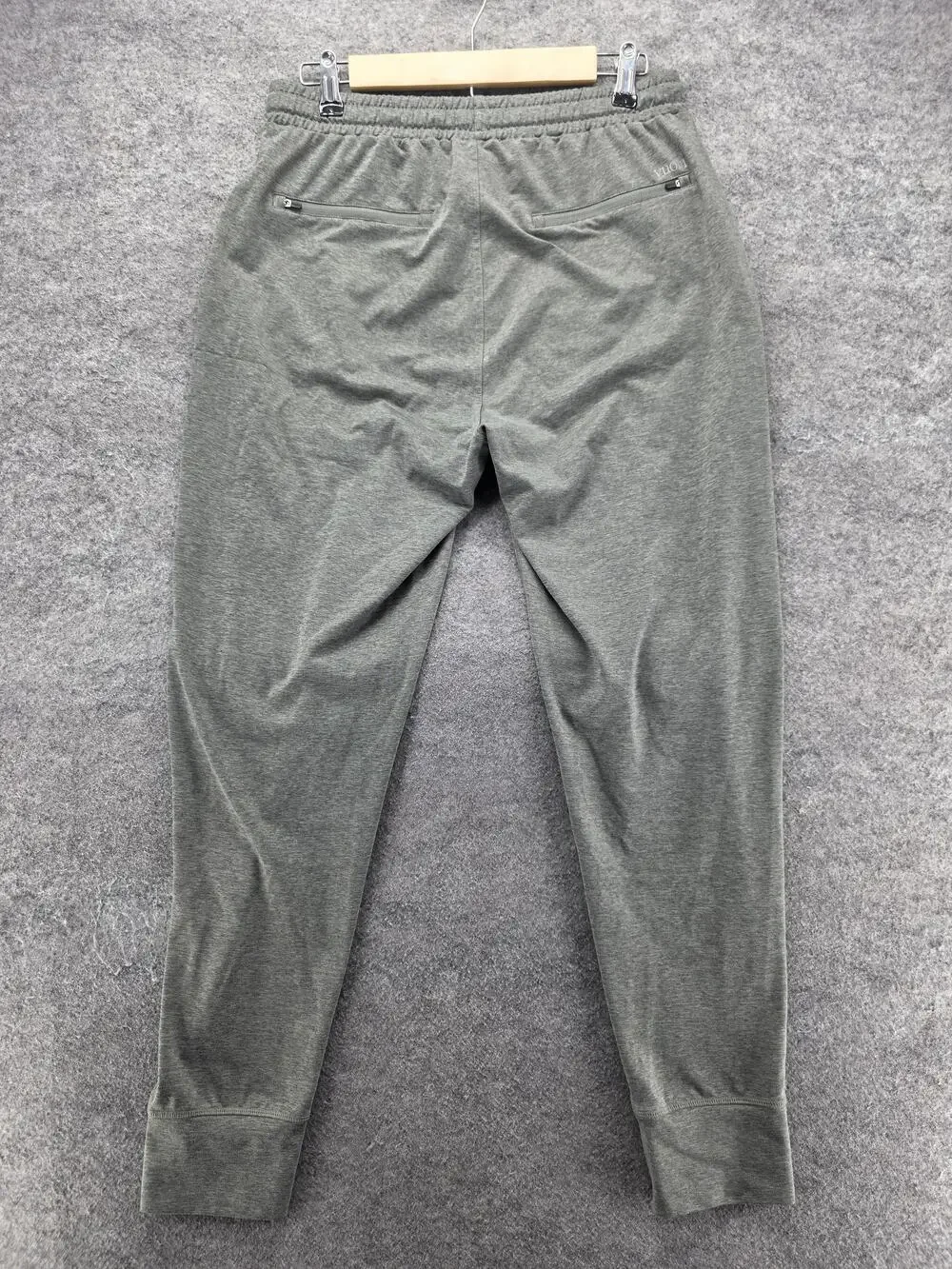 Vuori type pants